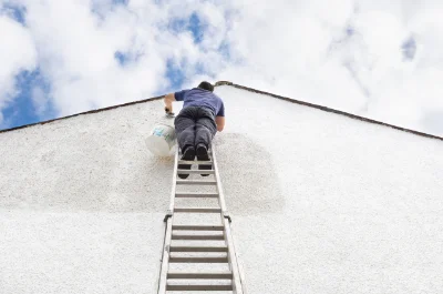 Peinture extérieure à Corn — façades et ravalement